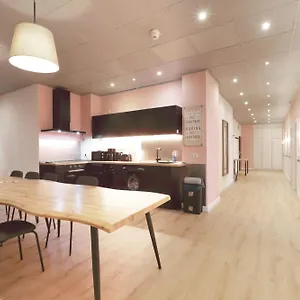 https://hevals-grand-appartments.find-berlin-hotels.com